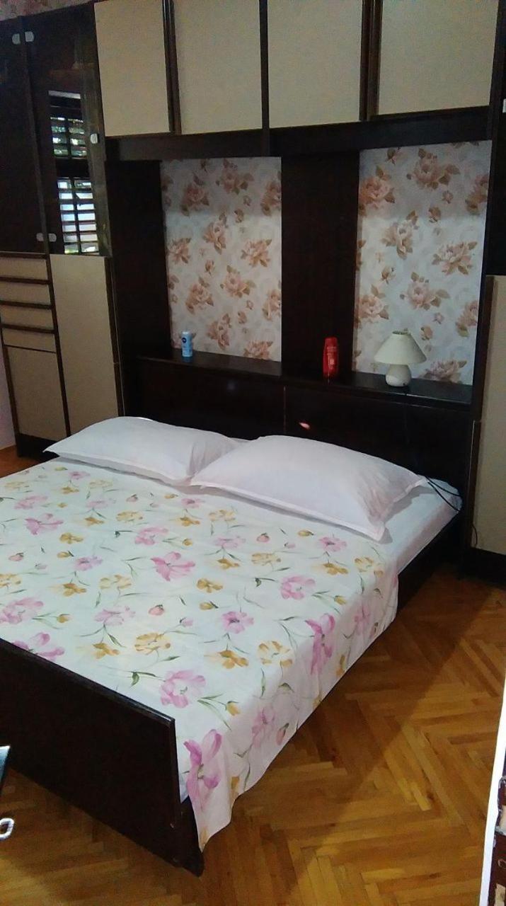 Apartments Vini Трогир Экстерьер фото