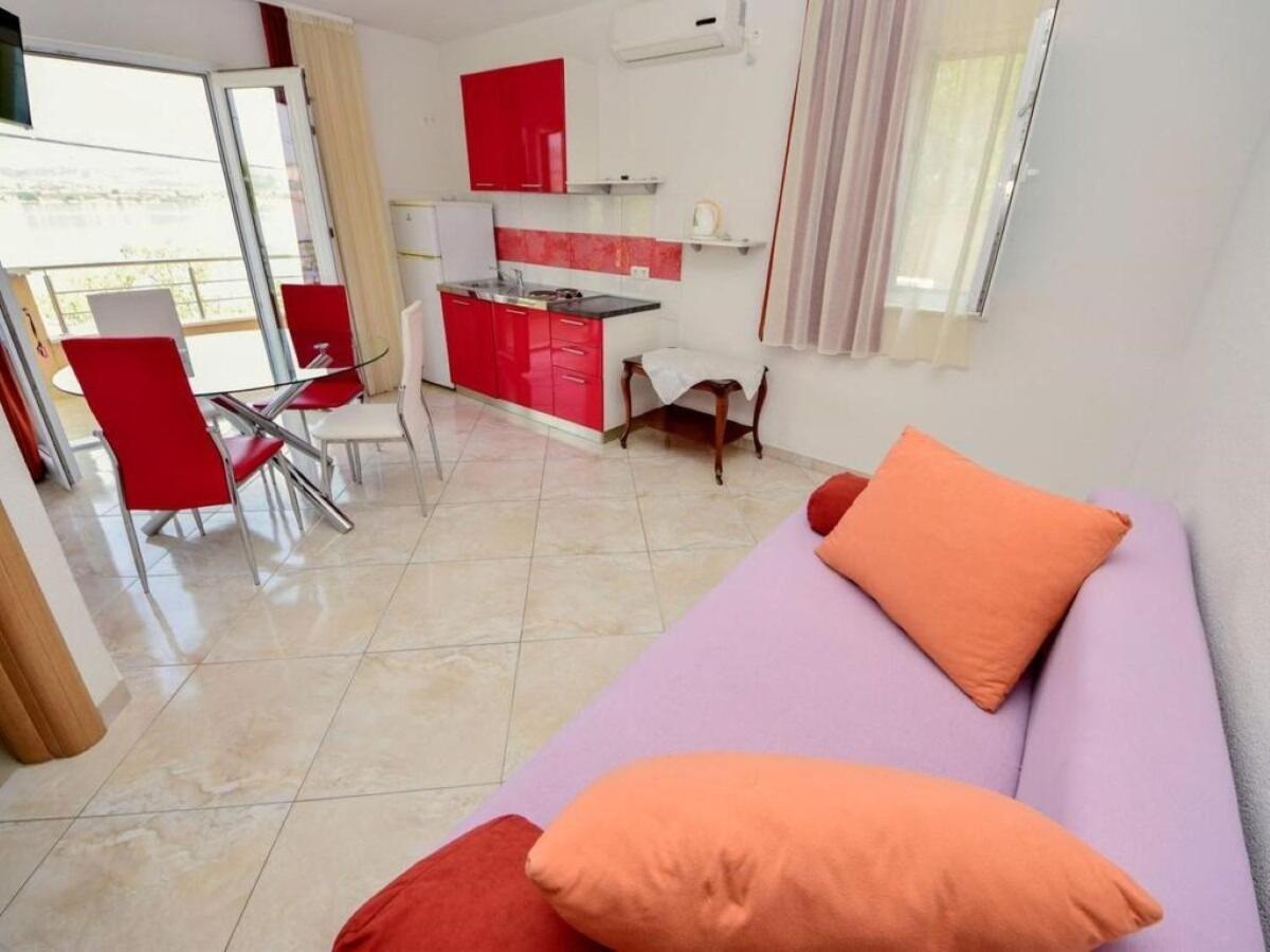 Apartments Vini Трогир Экстерьер фото