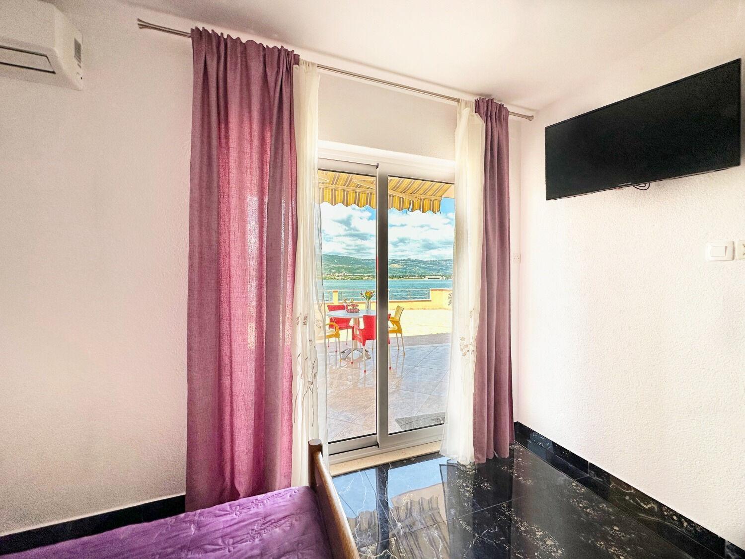 Apartments Vini Трогир Экстерьер фото