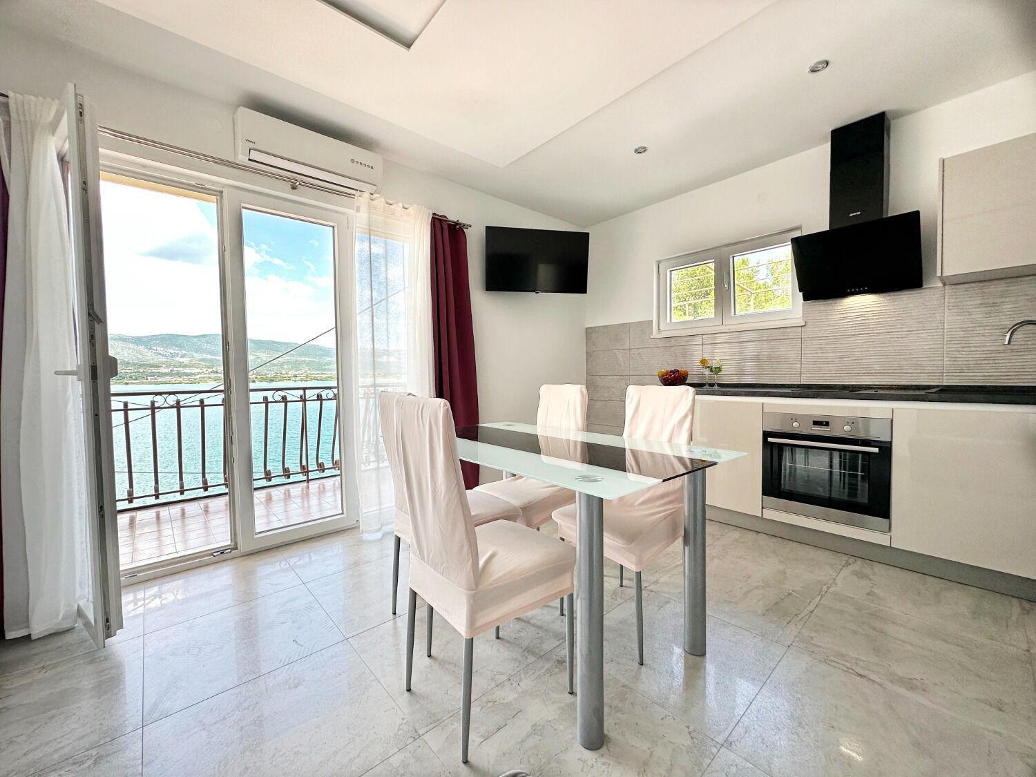 Apartments Vini Трогир Экстерьер фото